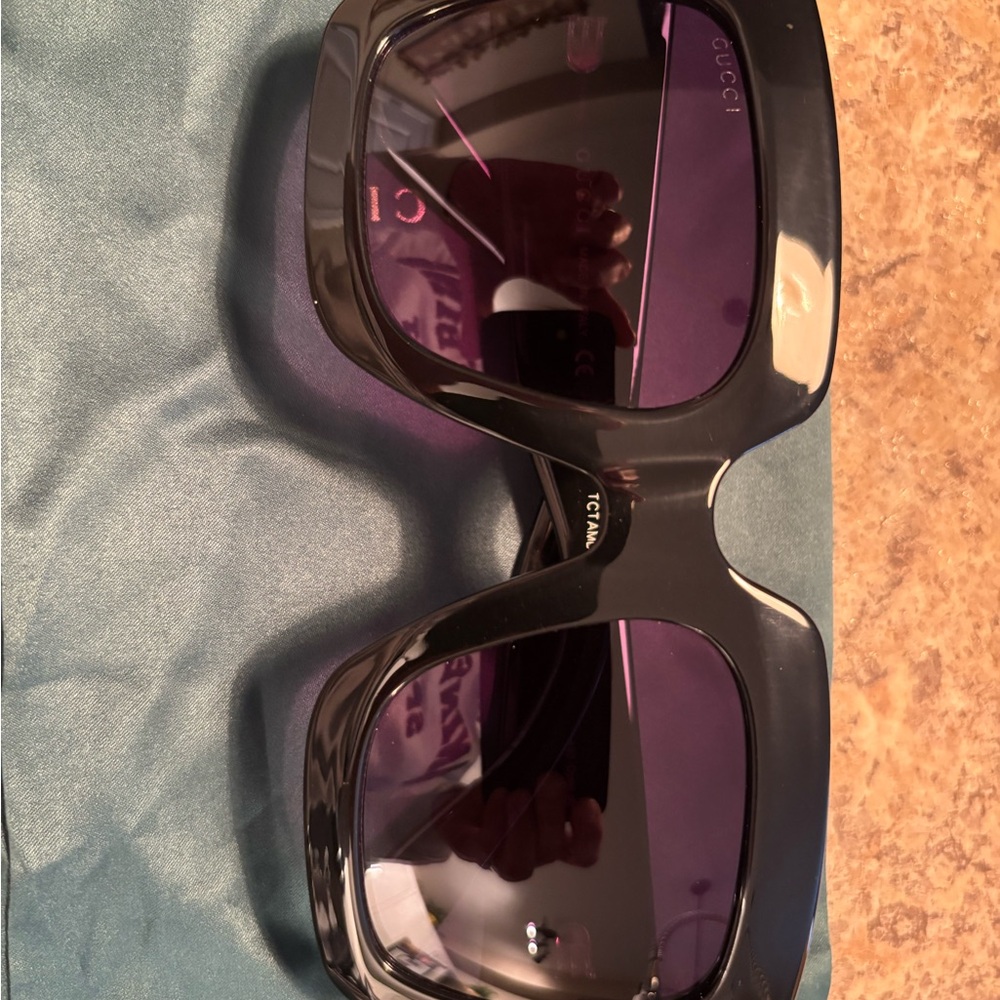 Gucci Black Sunglasses New
